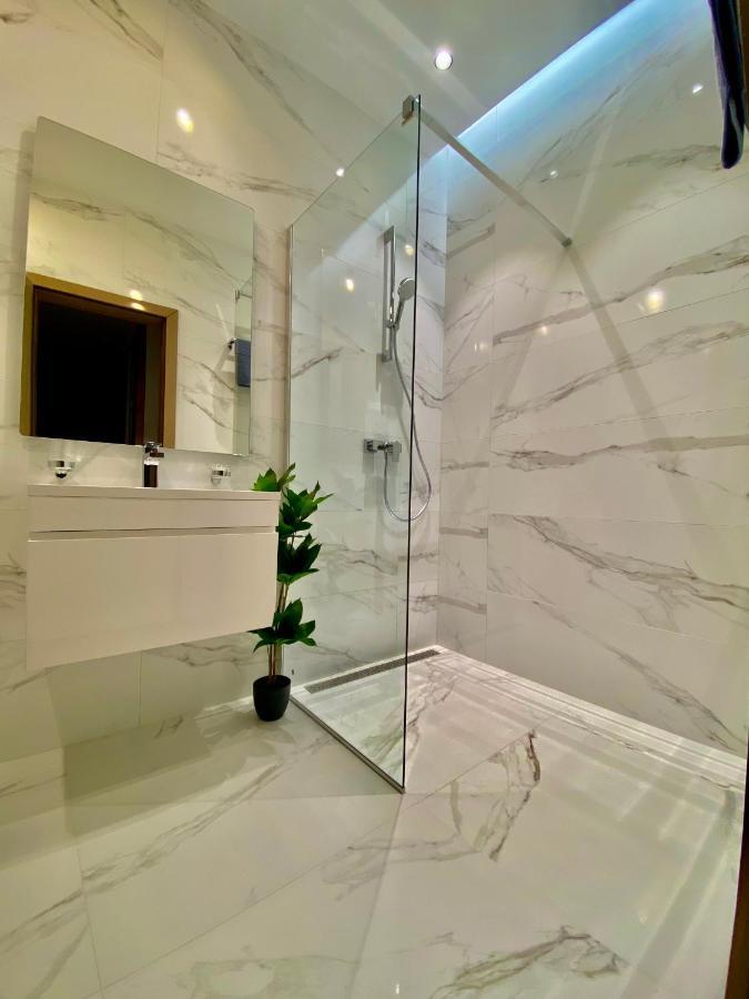 Blancris Boutique Apartment บราชอฟ ภายนอก รูปภาพ