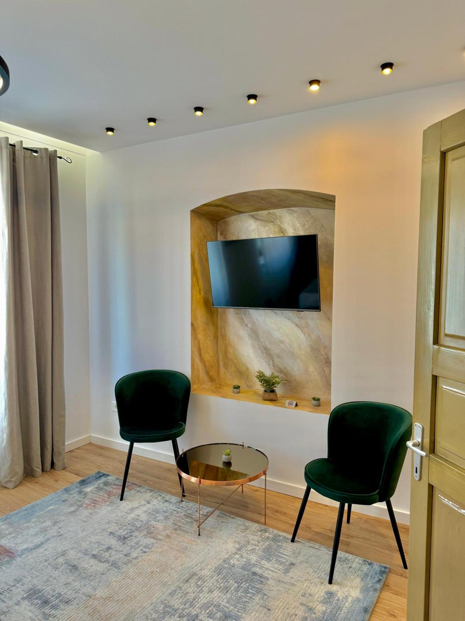 Blancris Boutique Apartment บราชอฟ ภายนอก รูปภาพ