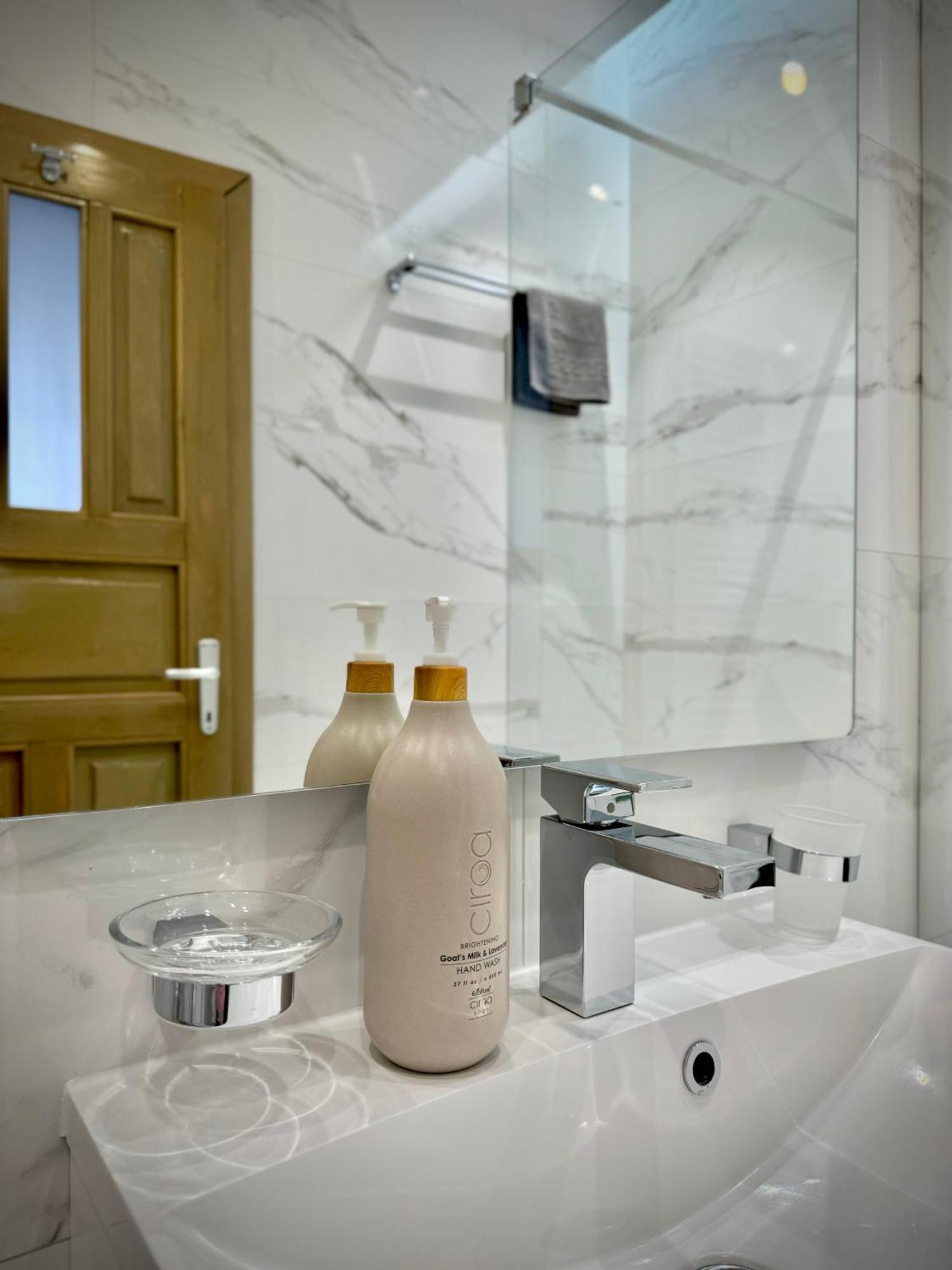 Blancris Boutique Apartment บราชอฟ ภายนอก รูปภาพ